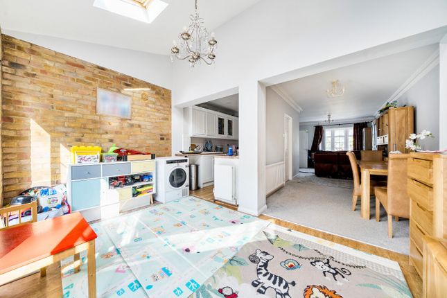 79, Oakfields, Surrey photo 4