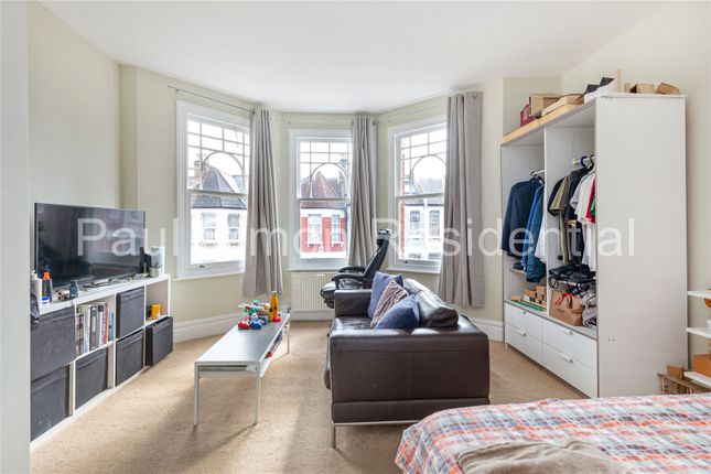End terrace house for sale in Warham Road, Harringay, London