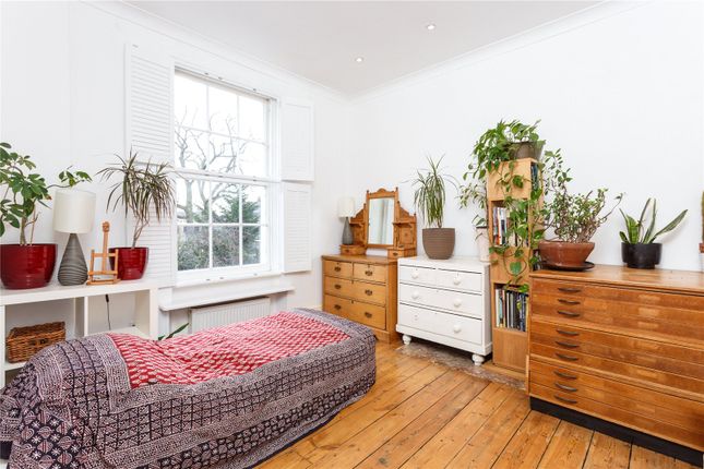 Terraced house for sale in Huntingdon Street, London