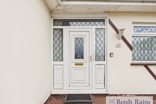 46, The Mount, Romford photo 3