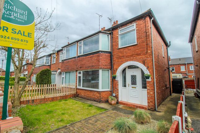 Town house for sale in Harewood Avenue, Normanton