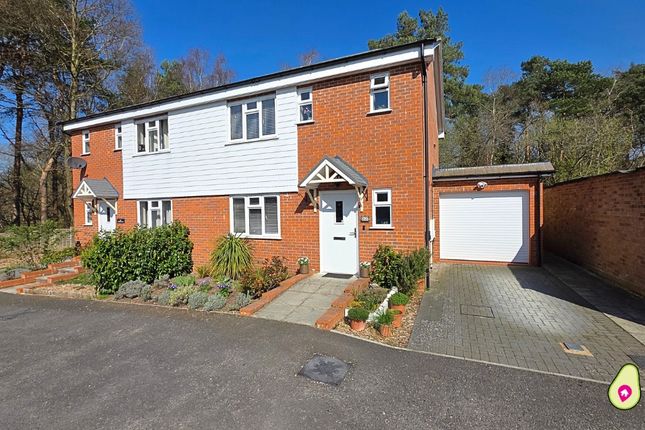 3-bed house on 62 Grampian Road, Sandhurst, Berkshire, £450,000