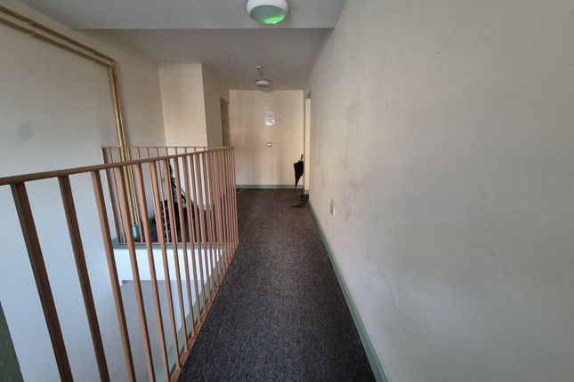 Flat 6 213 , Loughborough Road, Belgrave, Leicester photo 4