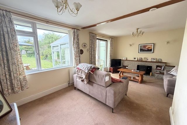 25, Kings Road Devon, Honiton photo 3