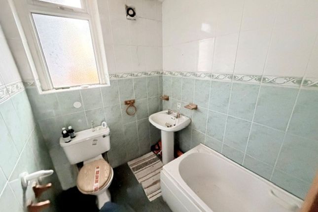 217 Taylor Street, Leven photo 4