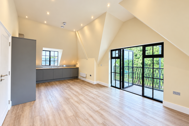 Carlyle Road, Ealing photo 2