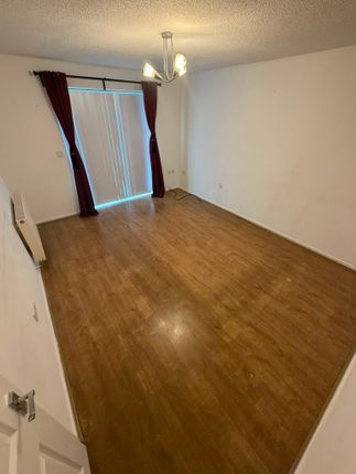 6, Sandybrook Drive, Manchester photo 5