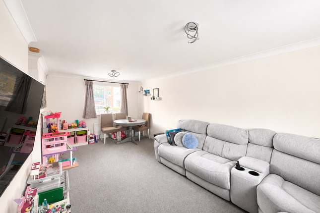Flat 2, NEWPORT photo 2