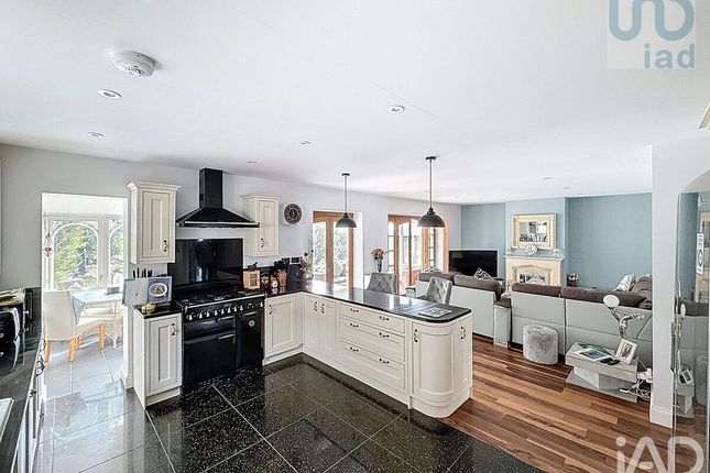 Chiene Oie, Eldon Road, Hoddesdon photo 4