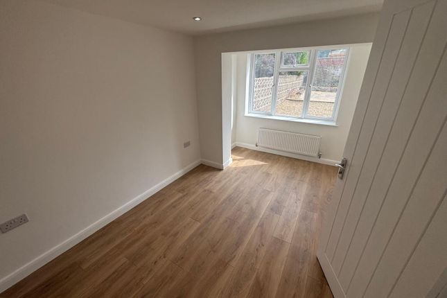 11, Broad Lane, Wilmington photo 5