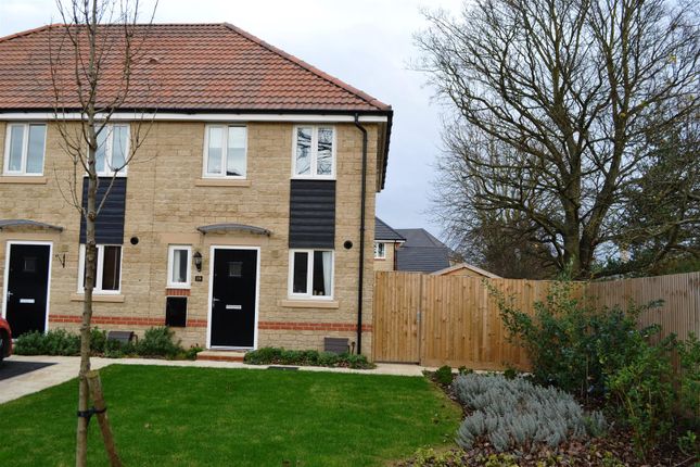Thumbnail Semi-detached house to rent in Hazel Gardens, Harwell, Didcot