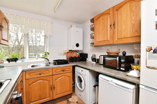 13, The Marles, Devon photo 3