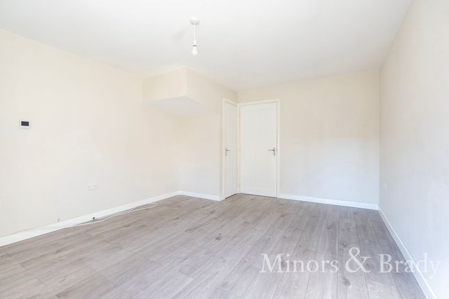 23 Kearney Drive, Lowestoft photo 4