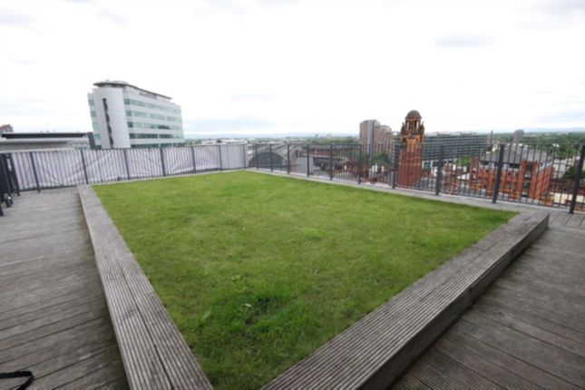 Flat for sale in Piccadilly Place, Manchester