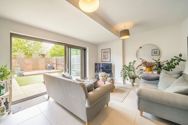 22, John Hunter Avenue, London photo 4