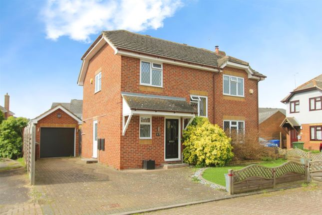 Property for sale in Vaughan Drive, Kemsley, Sittingbourne