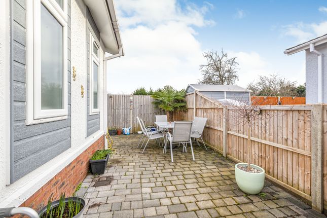 Mobile/park home for sale in Huxtable Gardens, Maidenhead