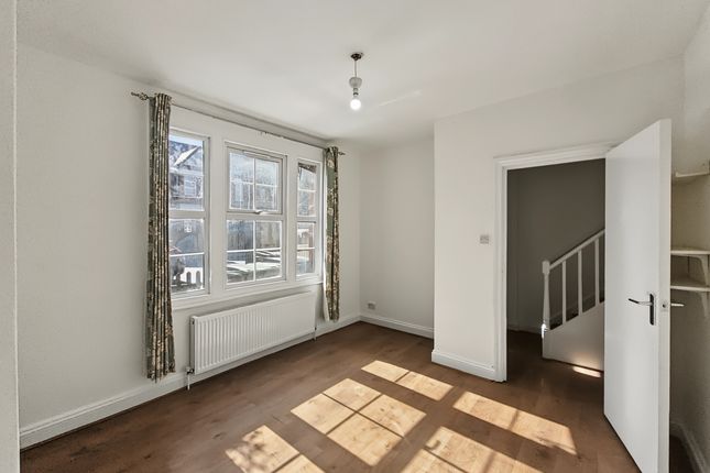 96, Lordship Lane, London photo 2