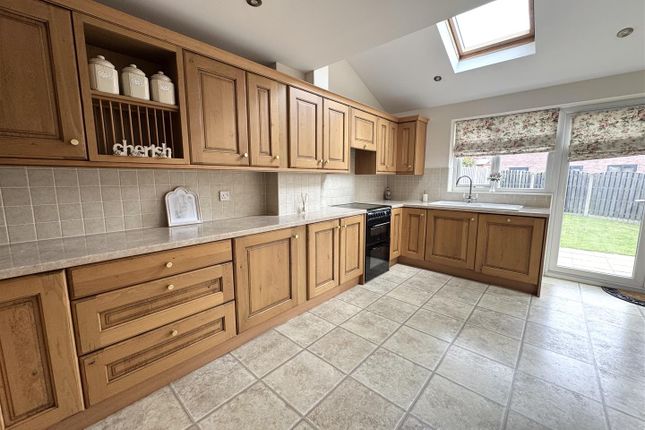 39, Field Drive, Barnsley photo 3
