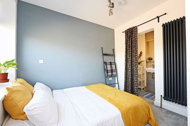 17 Birch Landing, Horseman Square, Sheffield photo 4