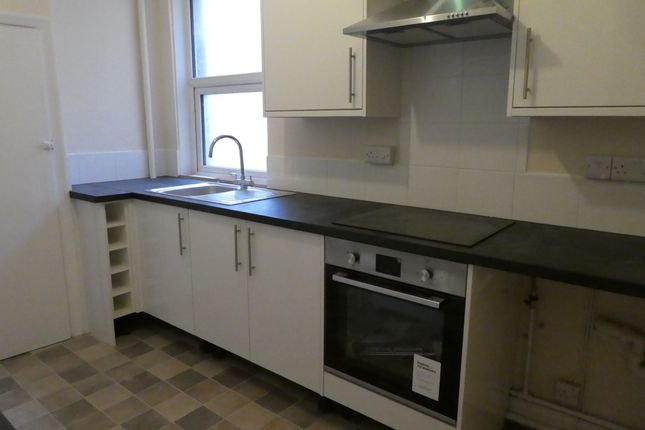 Flat 6 Mill House, 7-8, Marine Drive West, Bognor Regis photo 3
