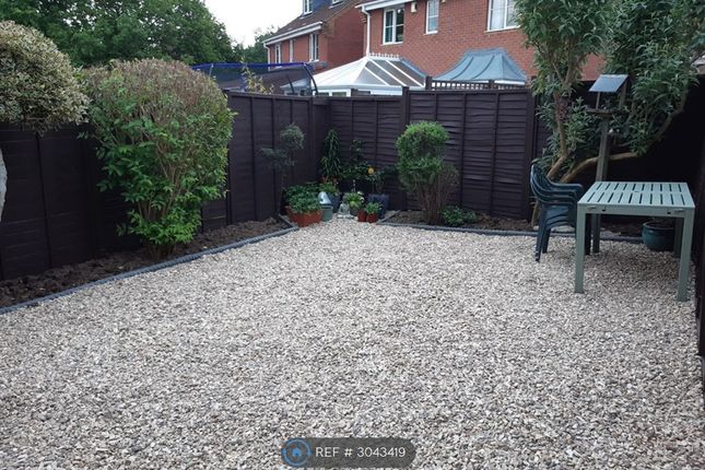 Guest Avenue, Emersons Green, Bristol photo 3