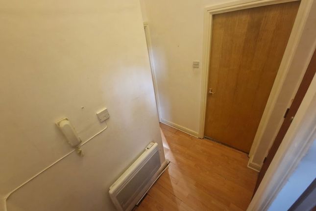 Flat 110, York Place, Leicester photo 2
