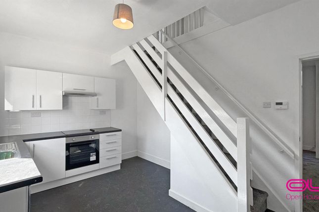 81, Rupert Street, Bolton photo 4