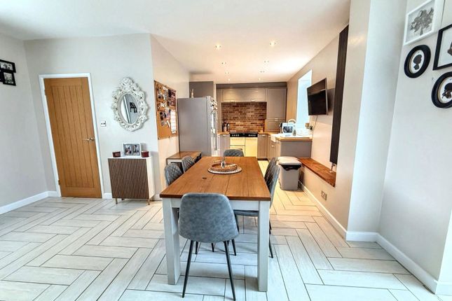 11, Wordsworth Crescent, Gateshead photo 5