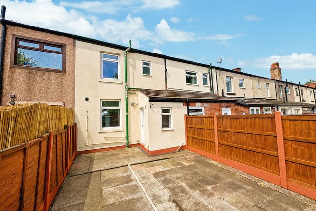 40 Dicconson Lane, Bolton photo 4