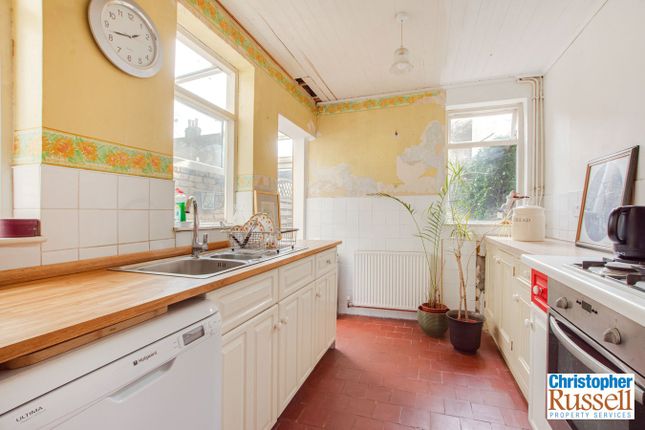 16, Orchard Road, Welling photo 4