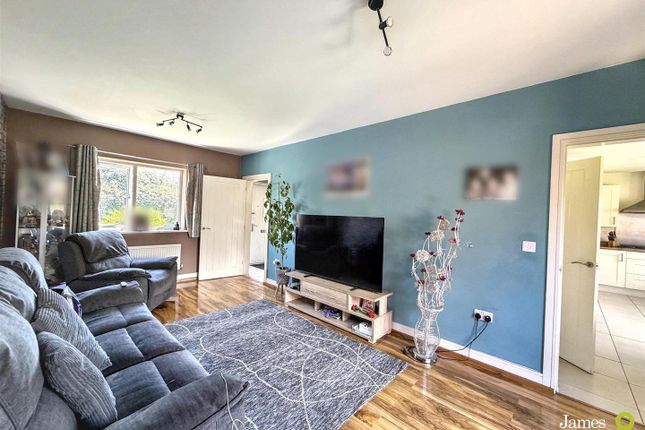 6, Spencer Way, Newport photo 3