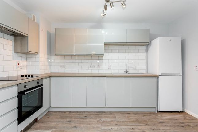 Flat 39, Glen Lednock Drive, Craigmarloch View, Cumbernauld photo 4