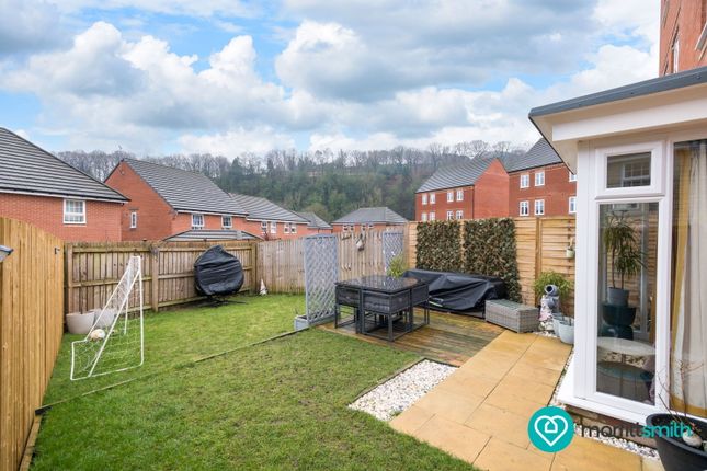 3, Ash Close, Sheffield photo 2