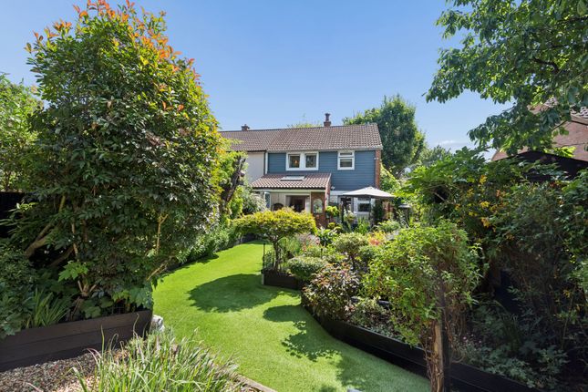 8 Twinwoods, Stevenage photo 4