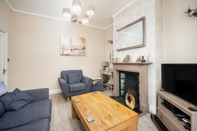 48, Watt Road, Birmingham photo 4