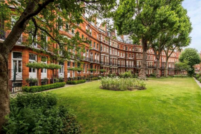 Thumbnail Flat for sale in Egerton Gardens, London