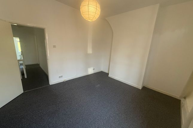 21 Tiverton Street, Liverpool photo 4