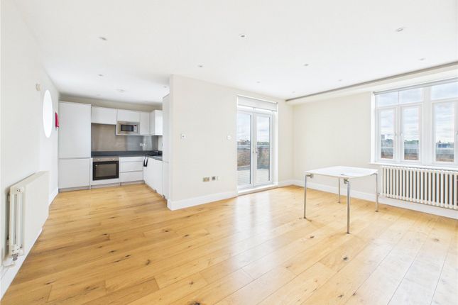 18, Met House, 215, Francis Road, London photo 2