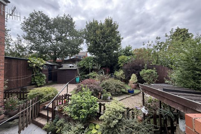 113, Staley Road, Ashton-Under-Lyne photo 4