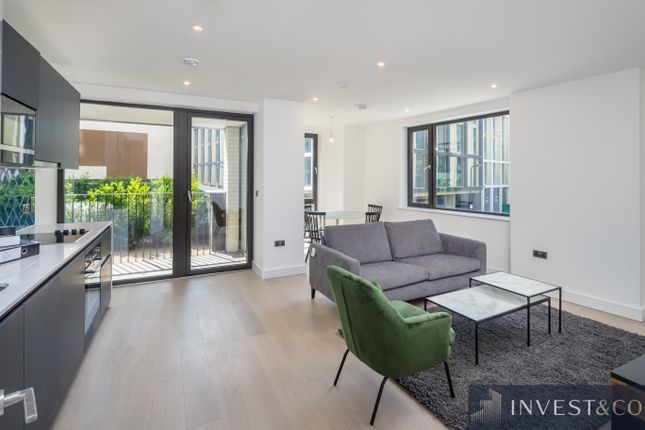 Flat for sale in Gorsuch Place, London