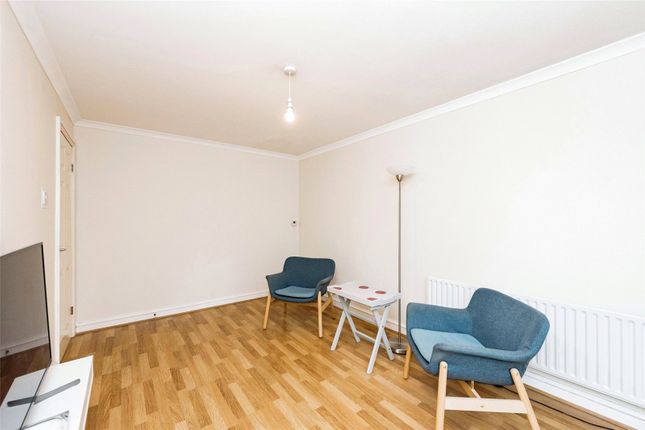 Flat for sale in Cross Keys, Lichfield, Staffordshire