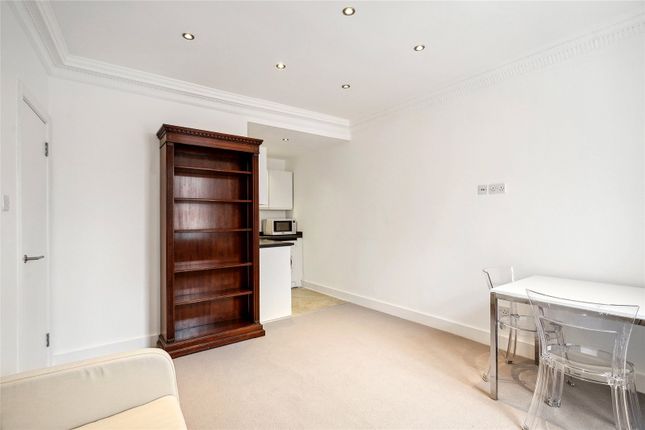 Flat to rent in Egerton Gardens, London