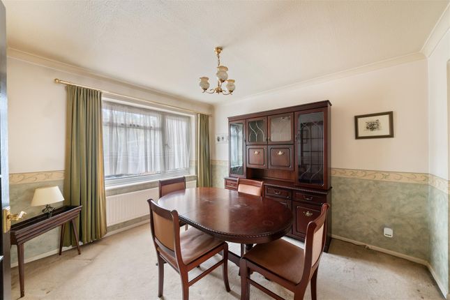 20, Barnes Way, Iver photo 4