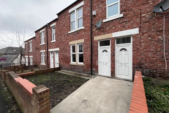 Thumbnail Flat to rent in Denwick Avenue, Newcastle Upon Tyne