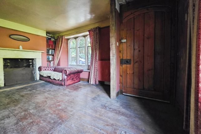 Whitecroft Lodge, Stroud Road, Stroud photo 2