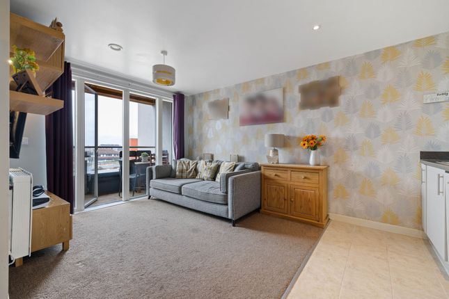 Flat 20, Westminster Mansions Sullivan Road, Camberley photo 3