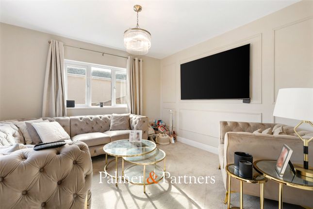 138, Wivenhoe Road, Colchester photo 2