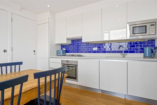 Terraced house for sale in Westbourne Road, Islington, London