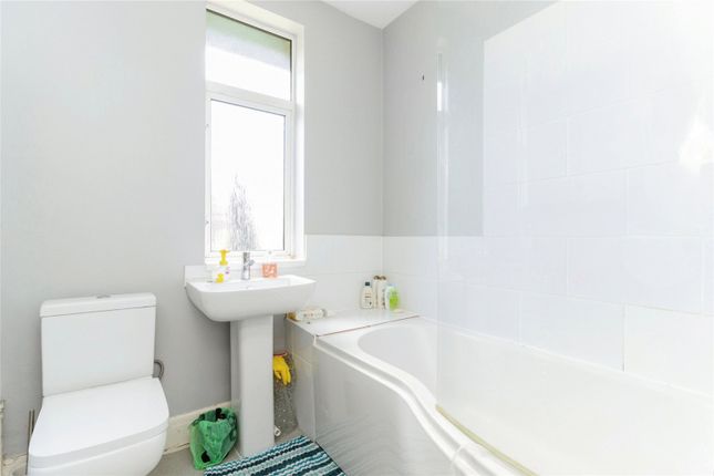 32B,, Princes Road East, Devon photo 3